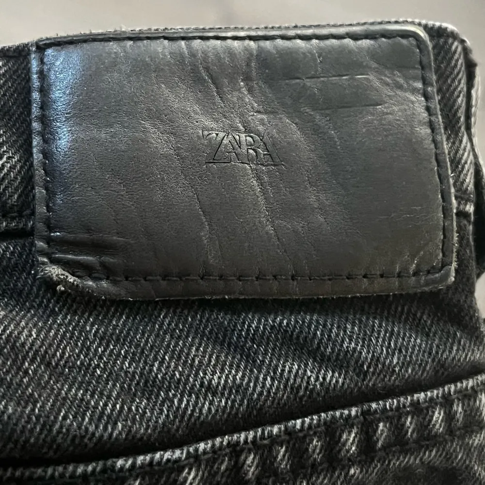 Zara Button Fly High Rise Straight Leg Raw Hem Jeans | Mineral Faded Black | 2 - Image 6