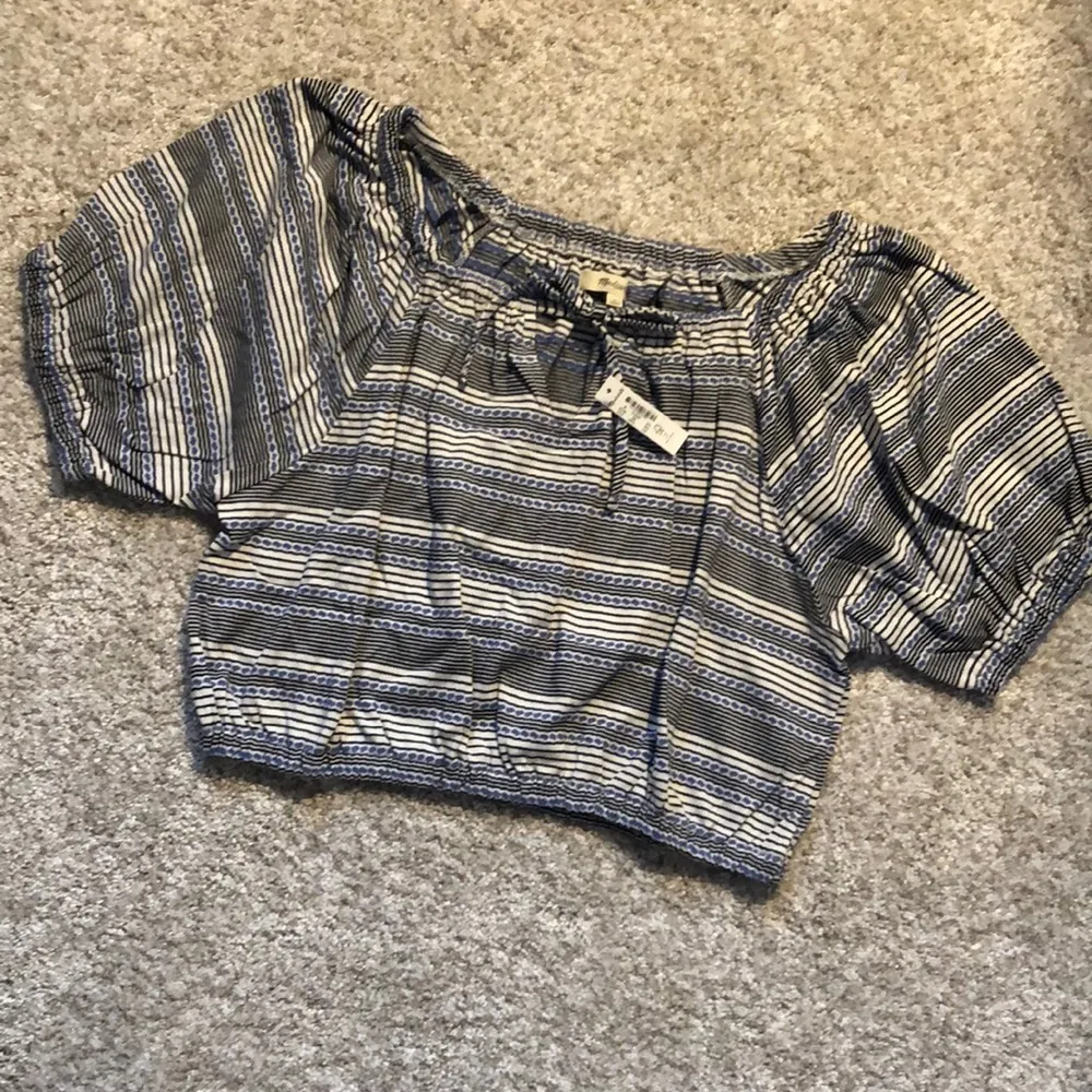 Madewell Jacquard keyhole cotton crop top in stripe - Image 3