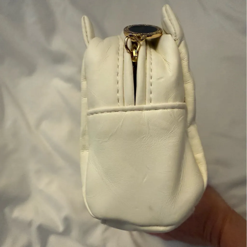 NWOT Bvlgari Faux Leather Fluted Cosmetic Bag - Image 6