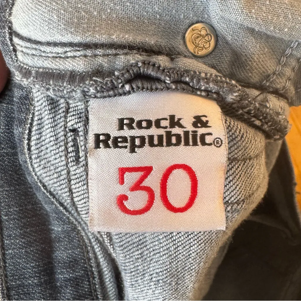 Rock & Republic Y2K Dark Blue Low Rise Boot Cut Embroidered Premium Denim Sz 30 - Image 5