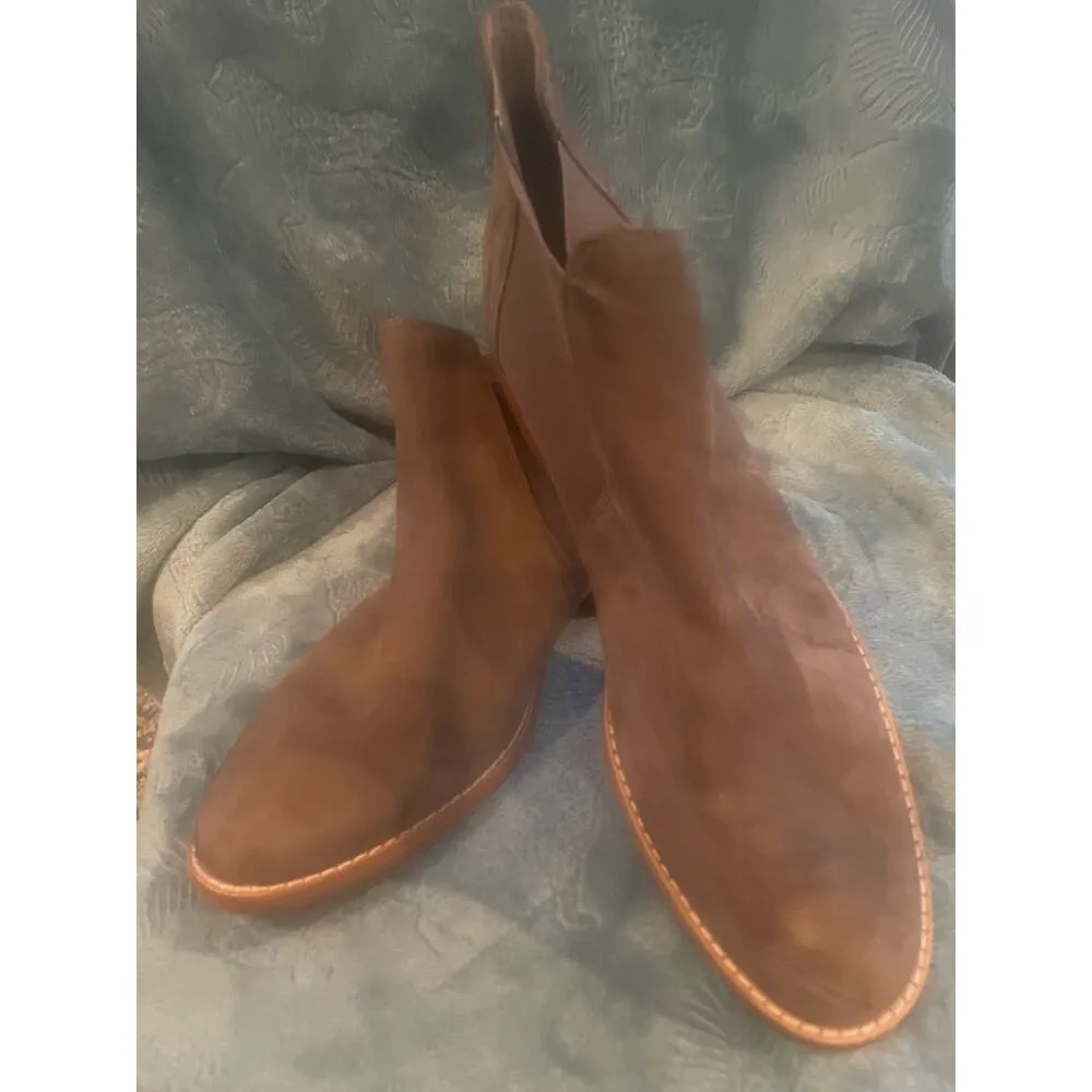 Eileen Fisher Vero Cuoio Brown All Leather Booties, S53 - Image 2