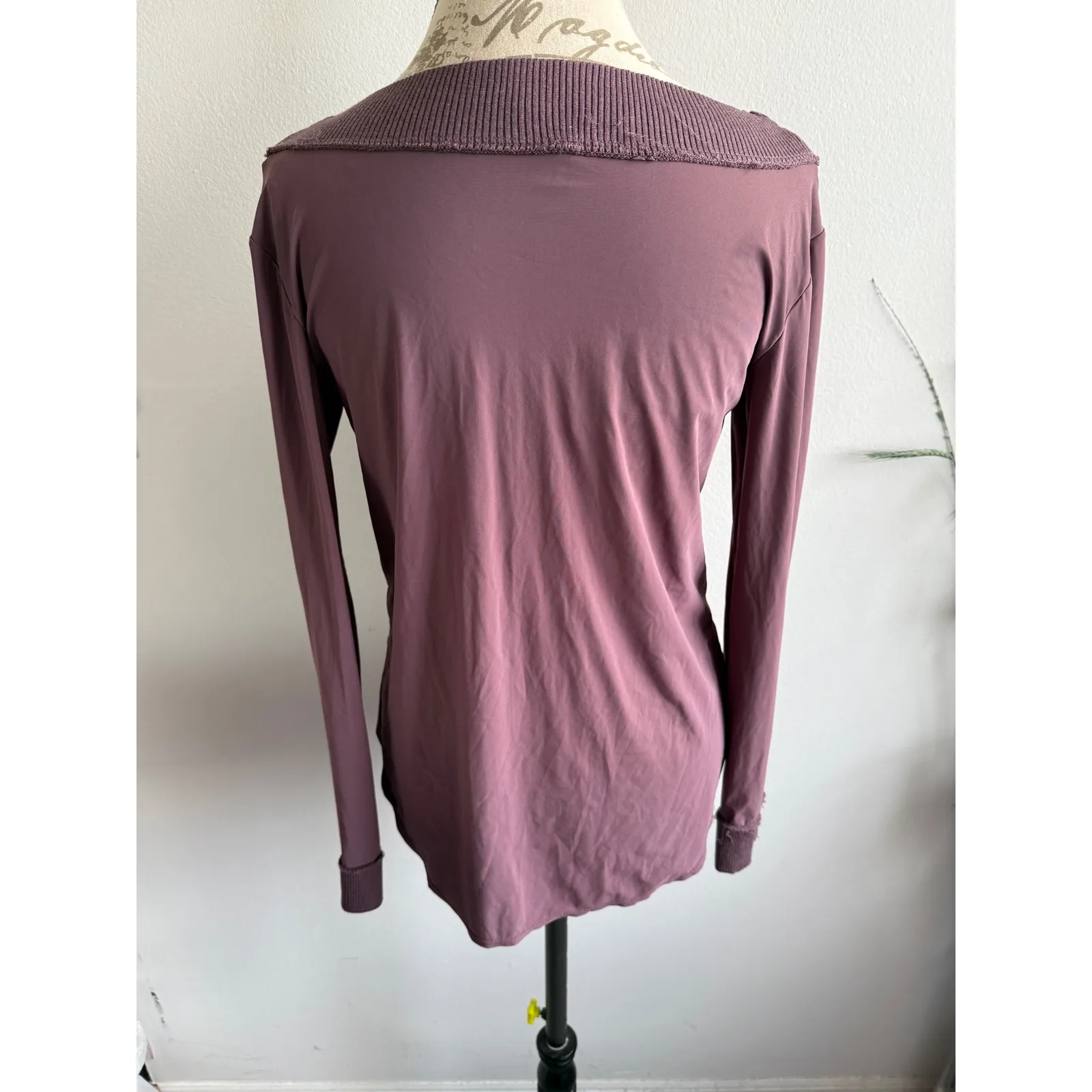 FP Movement Long Sleeve Top Ribbed Neckline‎ XS Athleisure Mauve Purple - Image 3