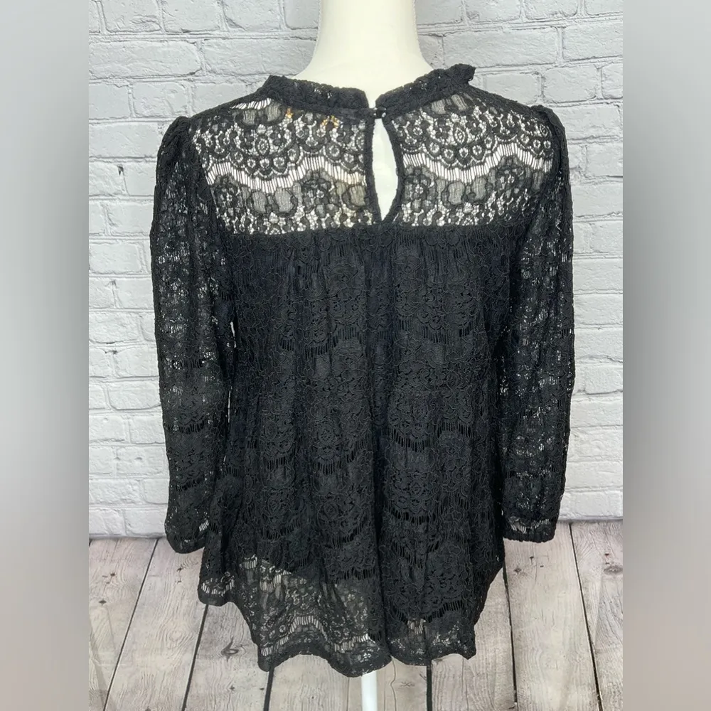 NWT Monteau Los Angeles black lace overlay top size xl - Image 15