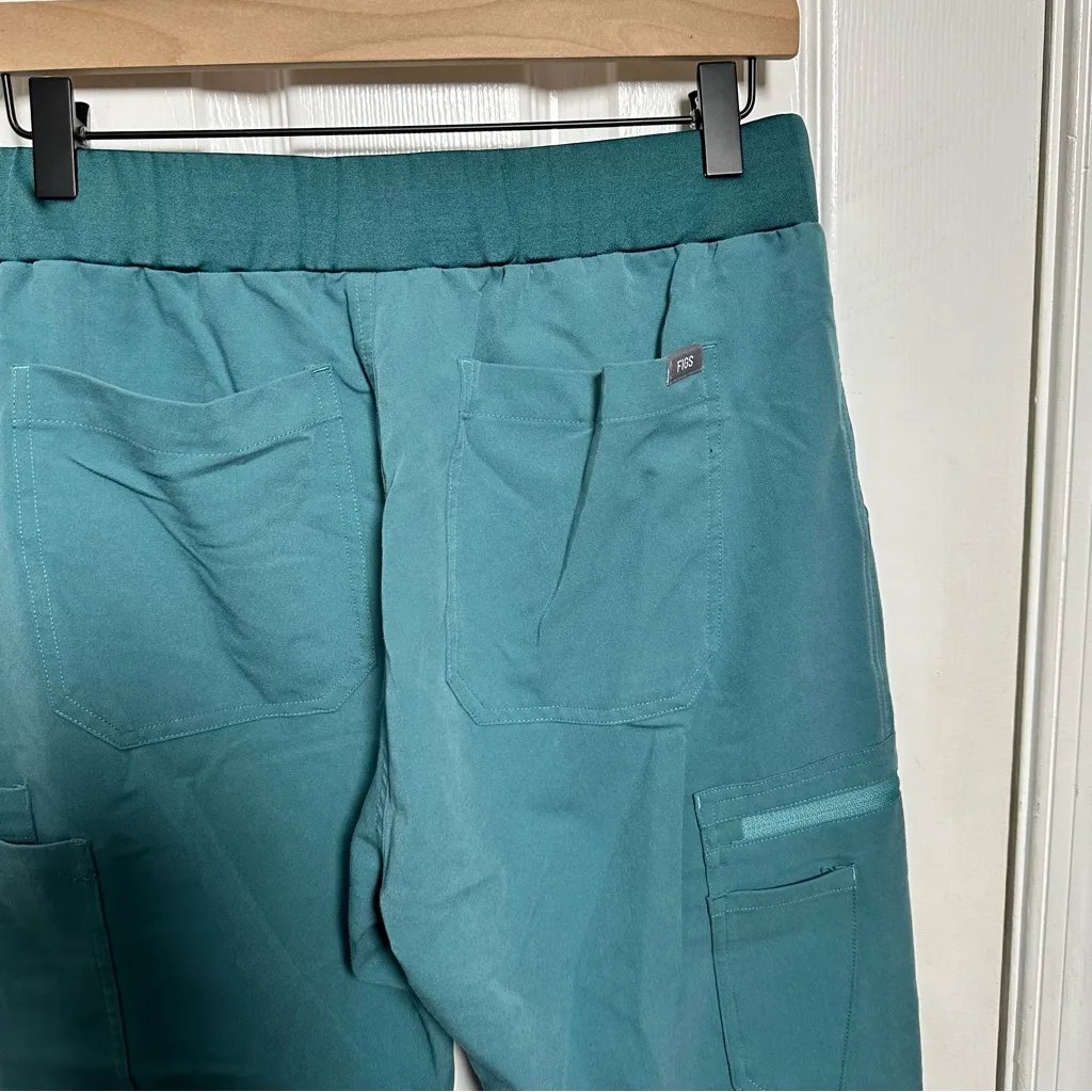 FIGS Scrub Pants Women’s Size Medium - Image 5