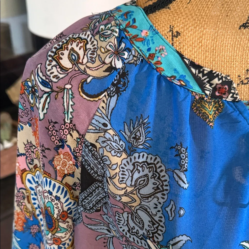 Fig & Flower Multicolored Boho Print Blouse – Size M Blue Size M - Image 4