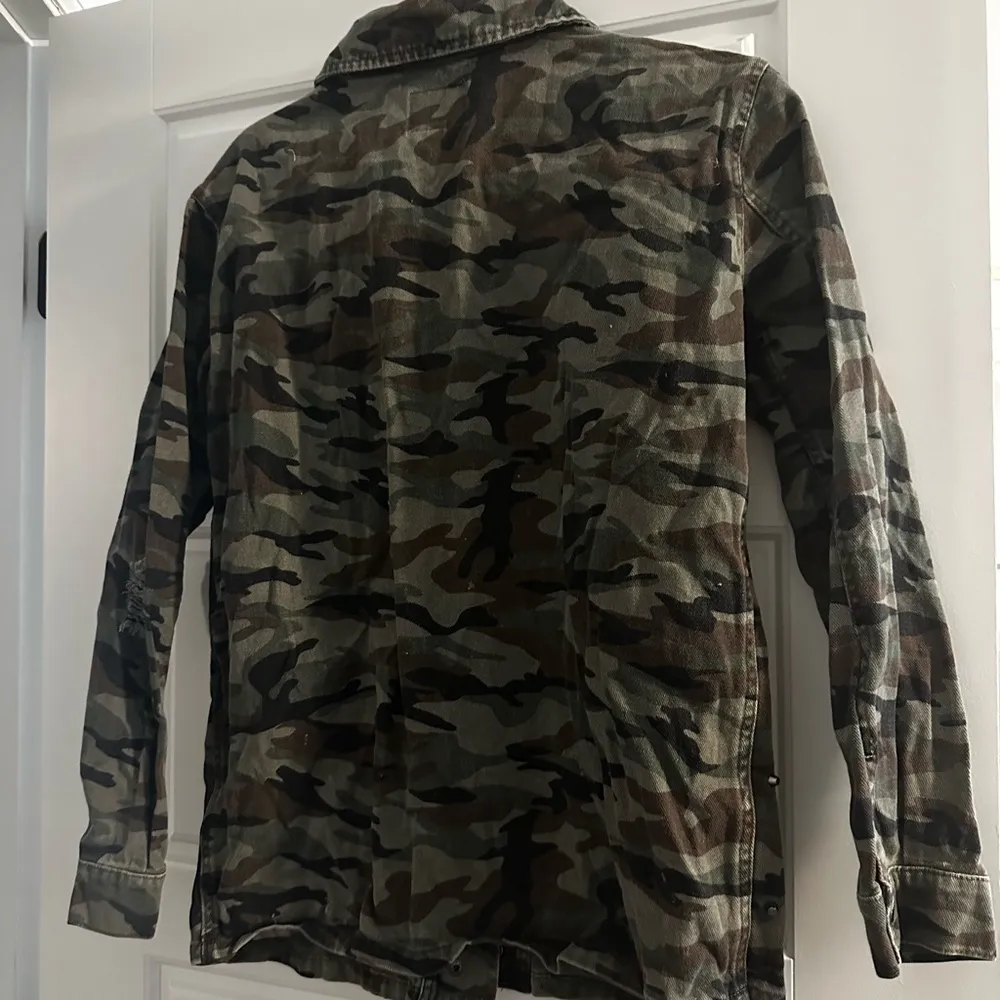 Cut From the Cloth Camo Utility Jacket Size M - Image 5