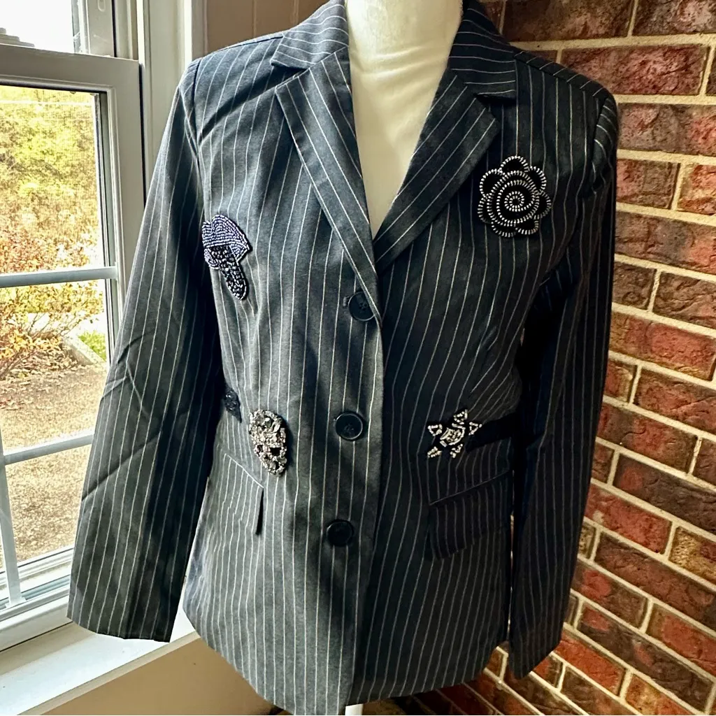 Romeo & Juliet Couture Black Pinstripe Blazer with Embellishments Elegant Goth - Image 2