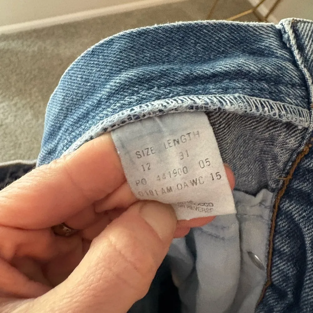 Jordache Vintage 90s Denim Frayed Hem Women's Shorts - Image 3