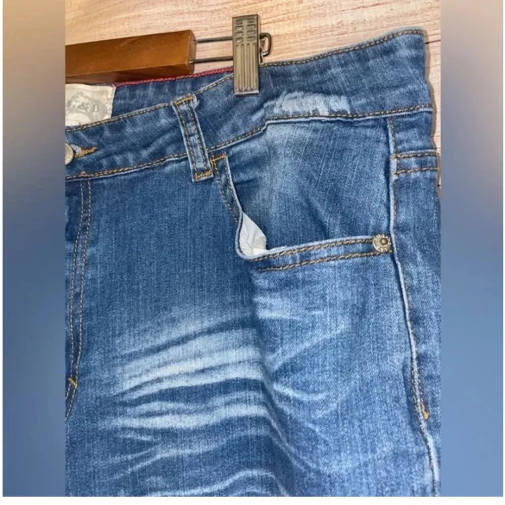 L & B Creations Silver Sequin Patch Boyfriend Skinny Jean - Size 20 denim Blue - Image 3