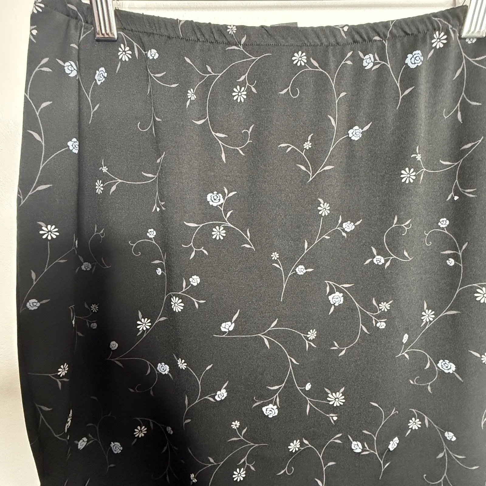 Vintage Y2K Pssst Black Dainty Floral Stretchy Elastic Waist Mini Skirt Sz M Size M - Image 9