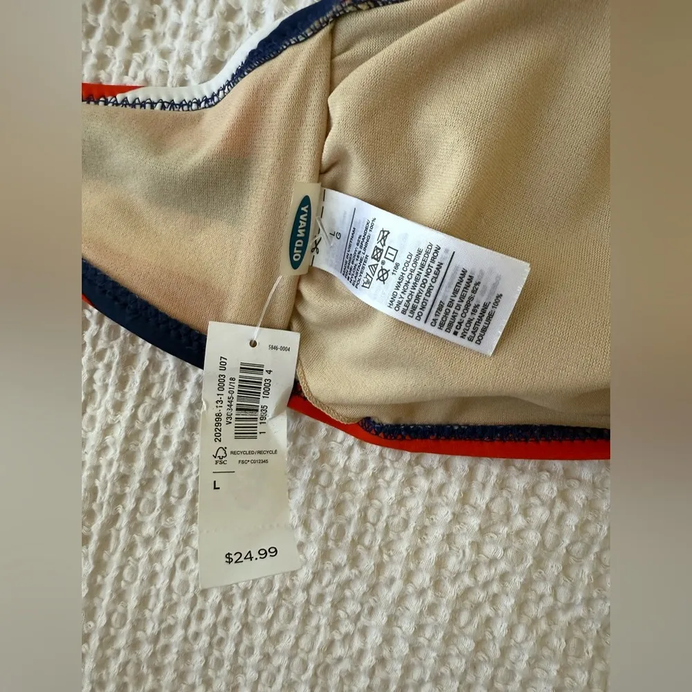 NWT Old Navy Bikini Top Large - Image 4