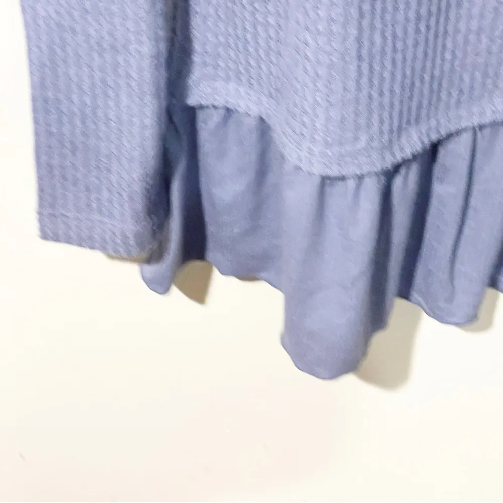 Koolaburra by UGG Size XS Peplum Shirt Blue Sand Wash Pull Over Top Waffle Knit - Image 3