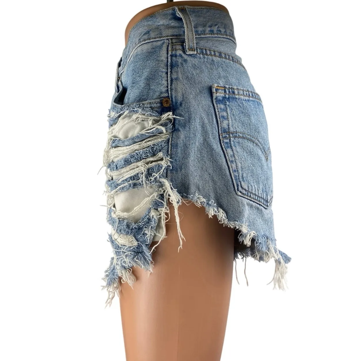 Levi’s Women's Blue Distressed Ripped Button Fly Cutoff Denim Jeans Shorts Sz 31 - Image 2