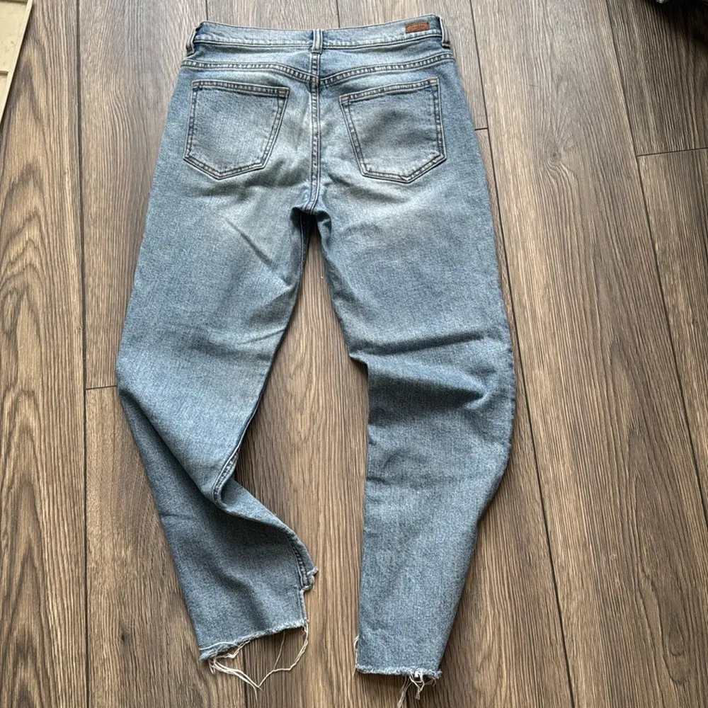 Sneak Peek Classic Blue Jeans size 3 - Image 2