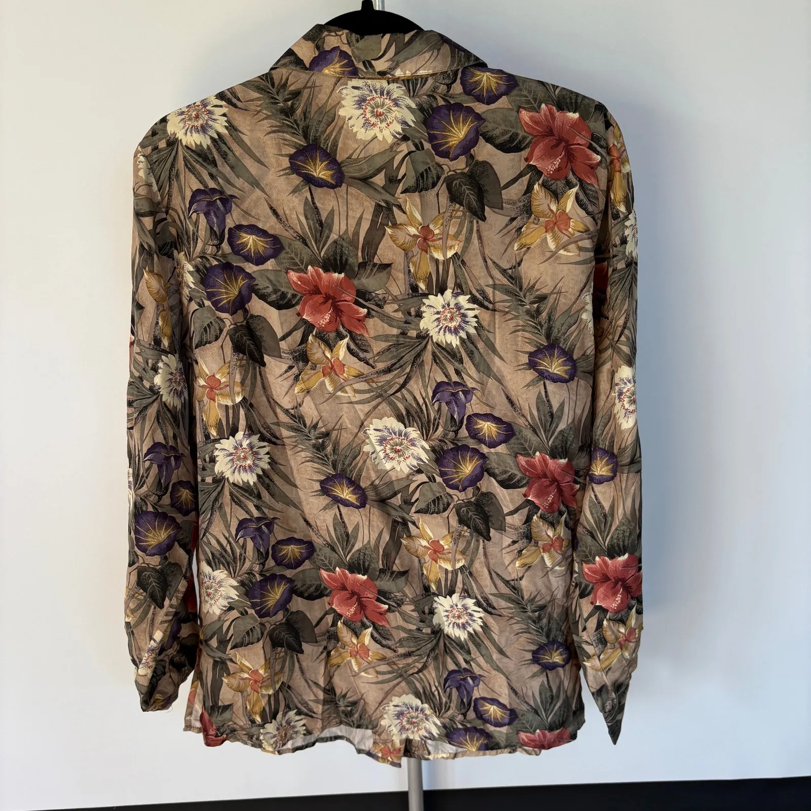 Vintage Tropical Silk Hawaiian Shirt Neutral Floral Button Down Blouse Medium - Image 3