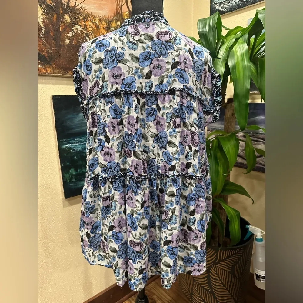 EUC Jane & Delancey Womens Multicolor Floral  1/2 Button Blouse Sz S - Image 4