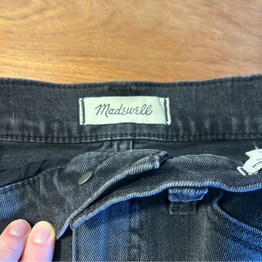 Madewell Stretch Denim Straight Mini Skirt in Ashcraft Wash: Raw-Hemmed Edition - Image 7