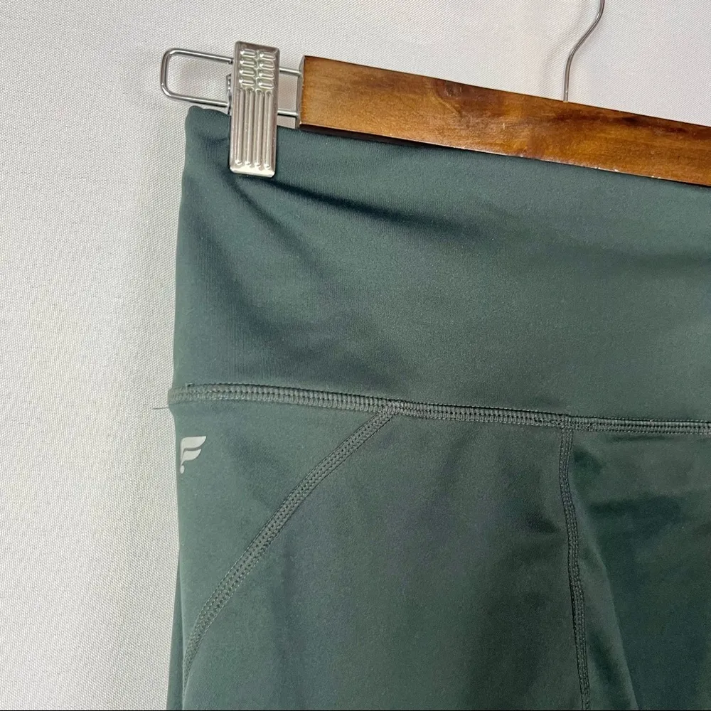 Fabletics  Pine Green Mid Rise Athletic Crop Leggings S - Image 30