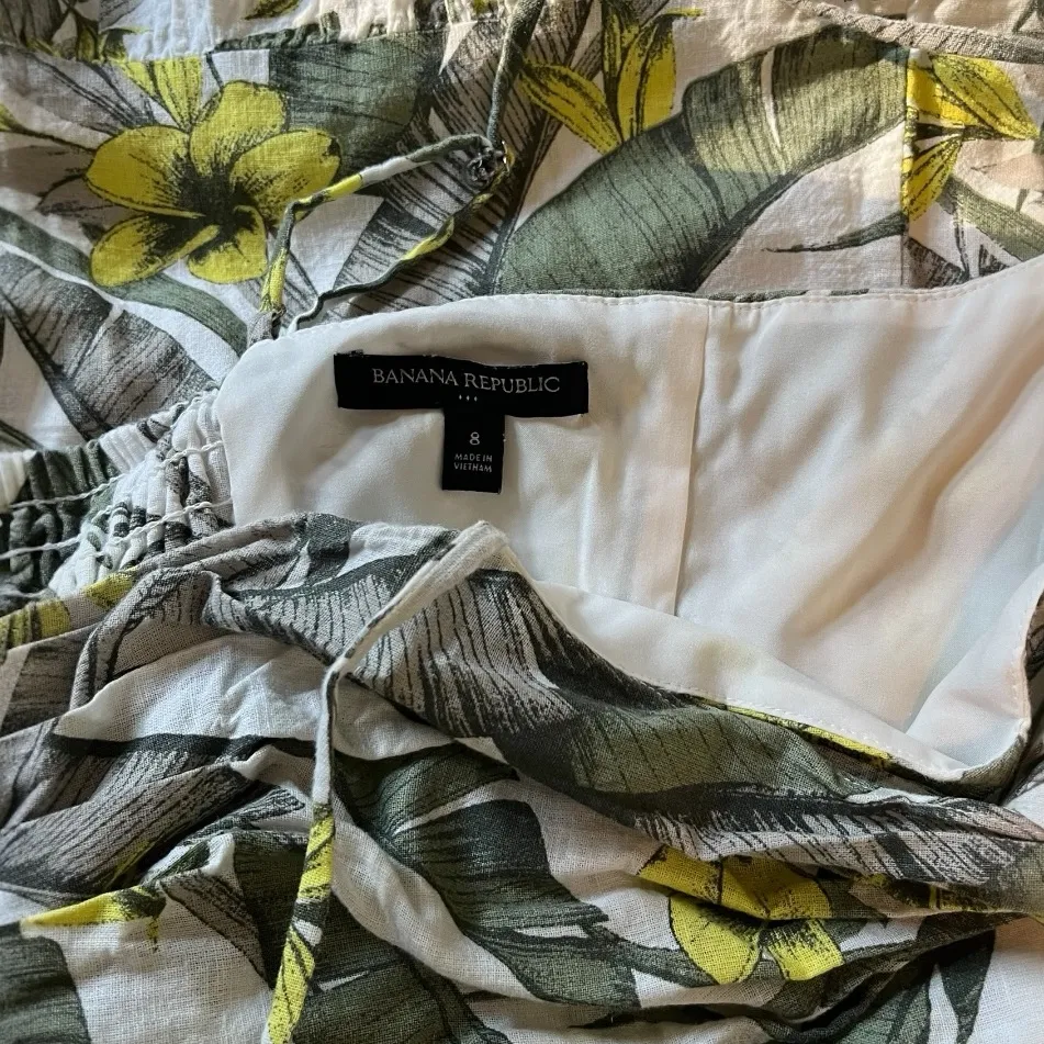 Banana Republic Linen Blend - Palm Floral - Front Knot - Midi Dress. Size 8 - Image 5