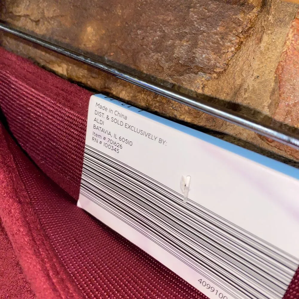 New NWT Serra Maroon Red Faux Suede Pull-On Mini Skirt Women's Size large - Image 3