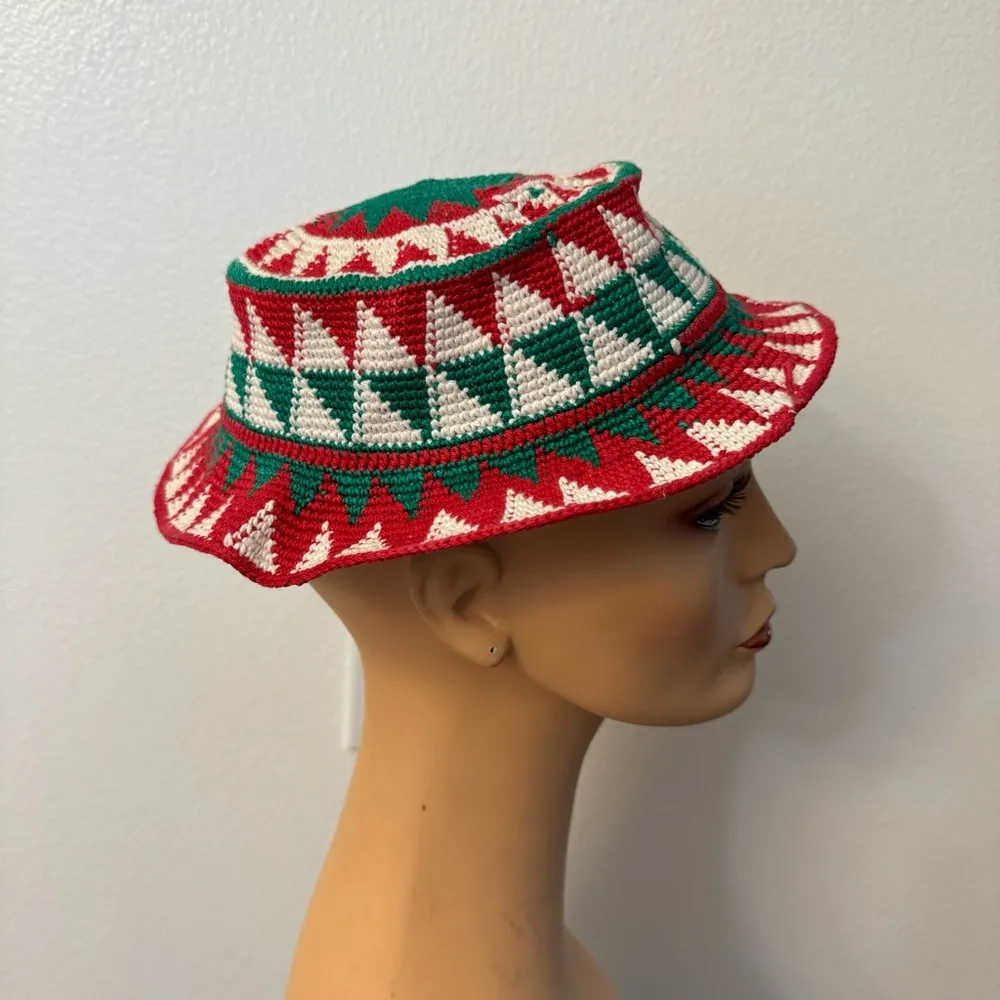 Vintage handmade crochet Red and green geometric patterned bucket hat - Image 4