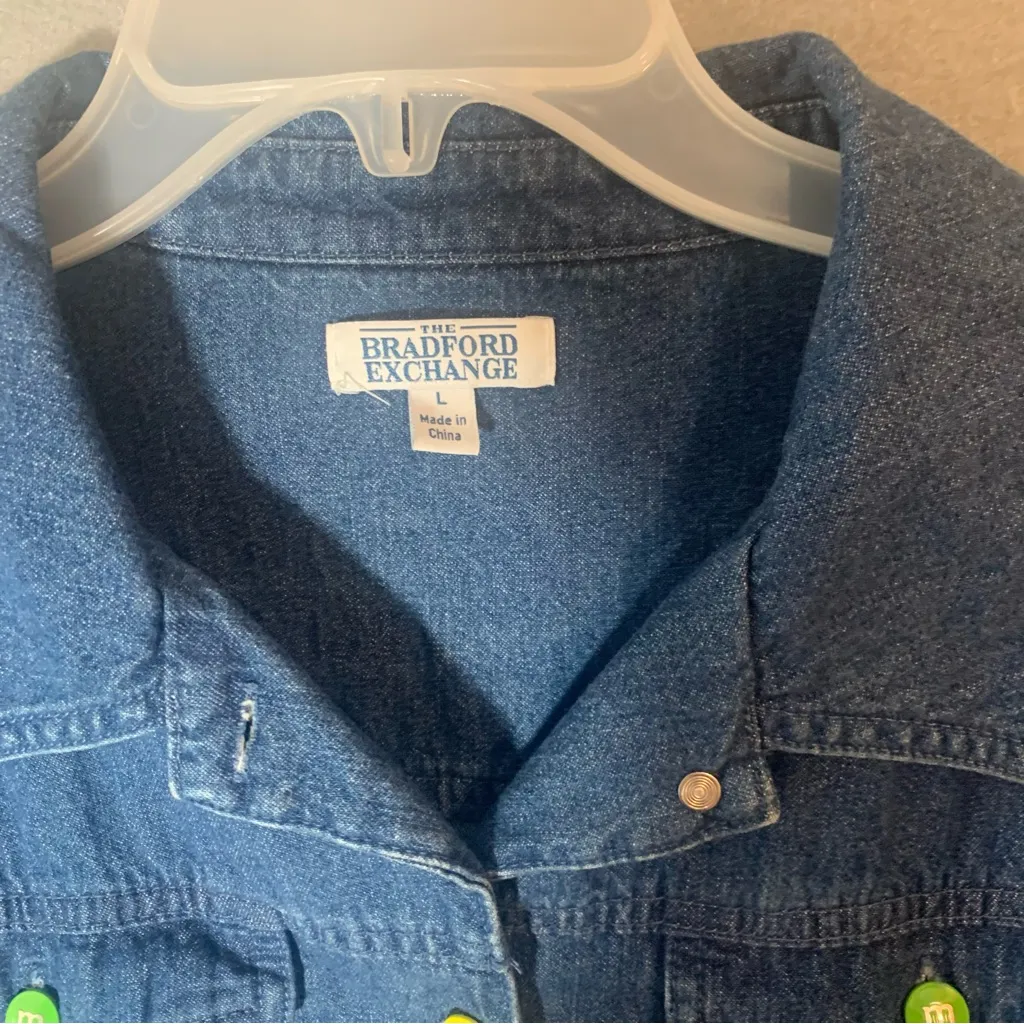 The Bradford Exchange Blue Denim M&M's Shirt Size Large - Image 2