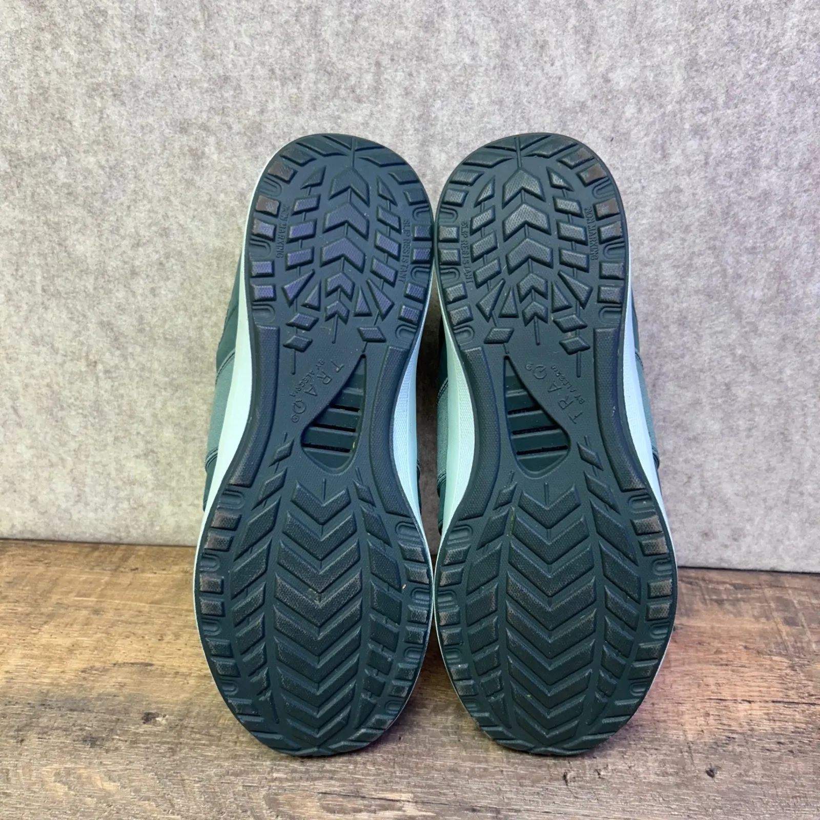 TRAQ by Alegria Slip On Sneakers Athletic Shoes Women Size 41 / 10.5 Teal Green - Image 8