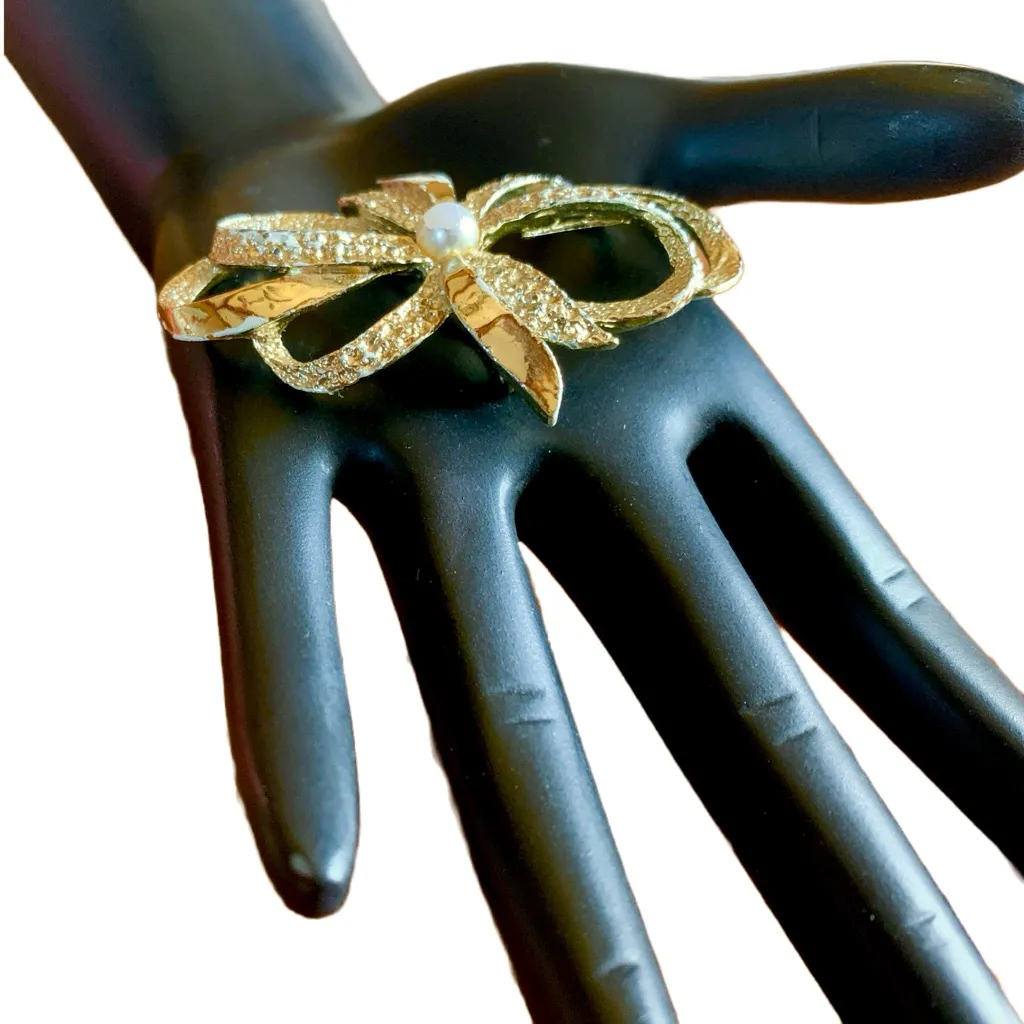 VINTAGE 1980'S GERRY'S GOLD TONE FAUX PEARL SIGNED BROOCH - Image 5