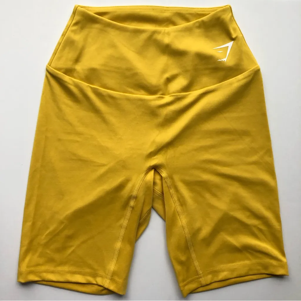 Gymshark Training Cycling Shorts & Minimal Sports Bra Set - Image 3