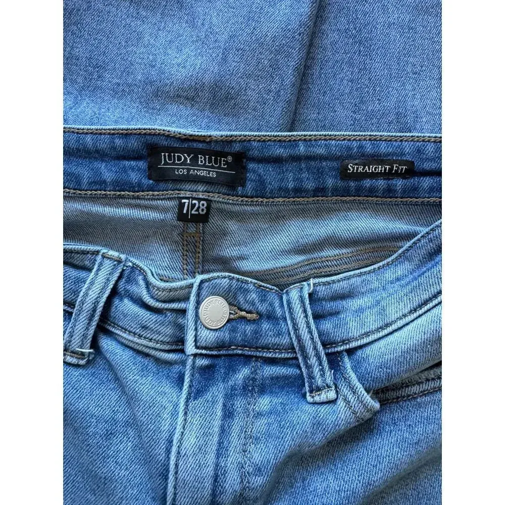 Trendy Distressed Medium Wash Straight Leg Jeans with Ripped Details - Image 6