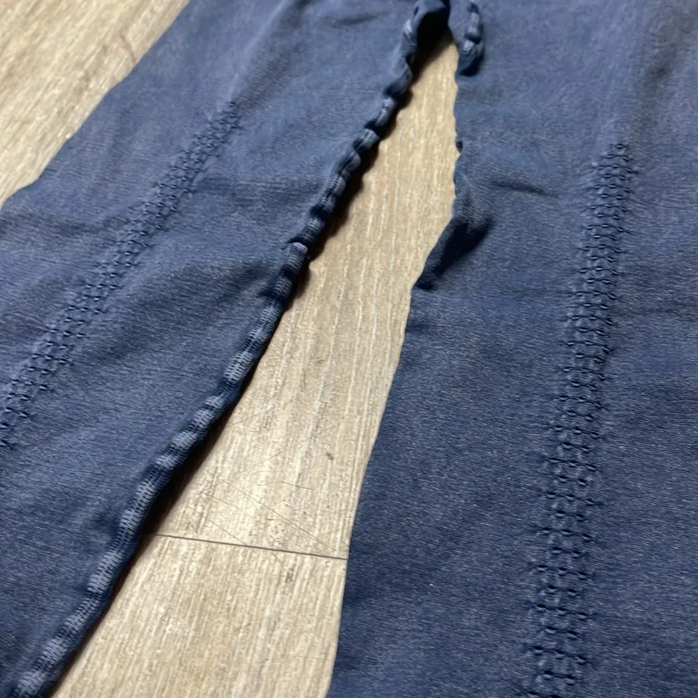 Free People Movement Good Karma Leggings in Washed Blue Size XS/S - Image 11