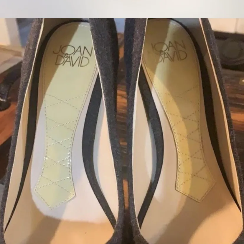 Elegant Grey wool High Heels by Joan & David. - Image 4