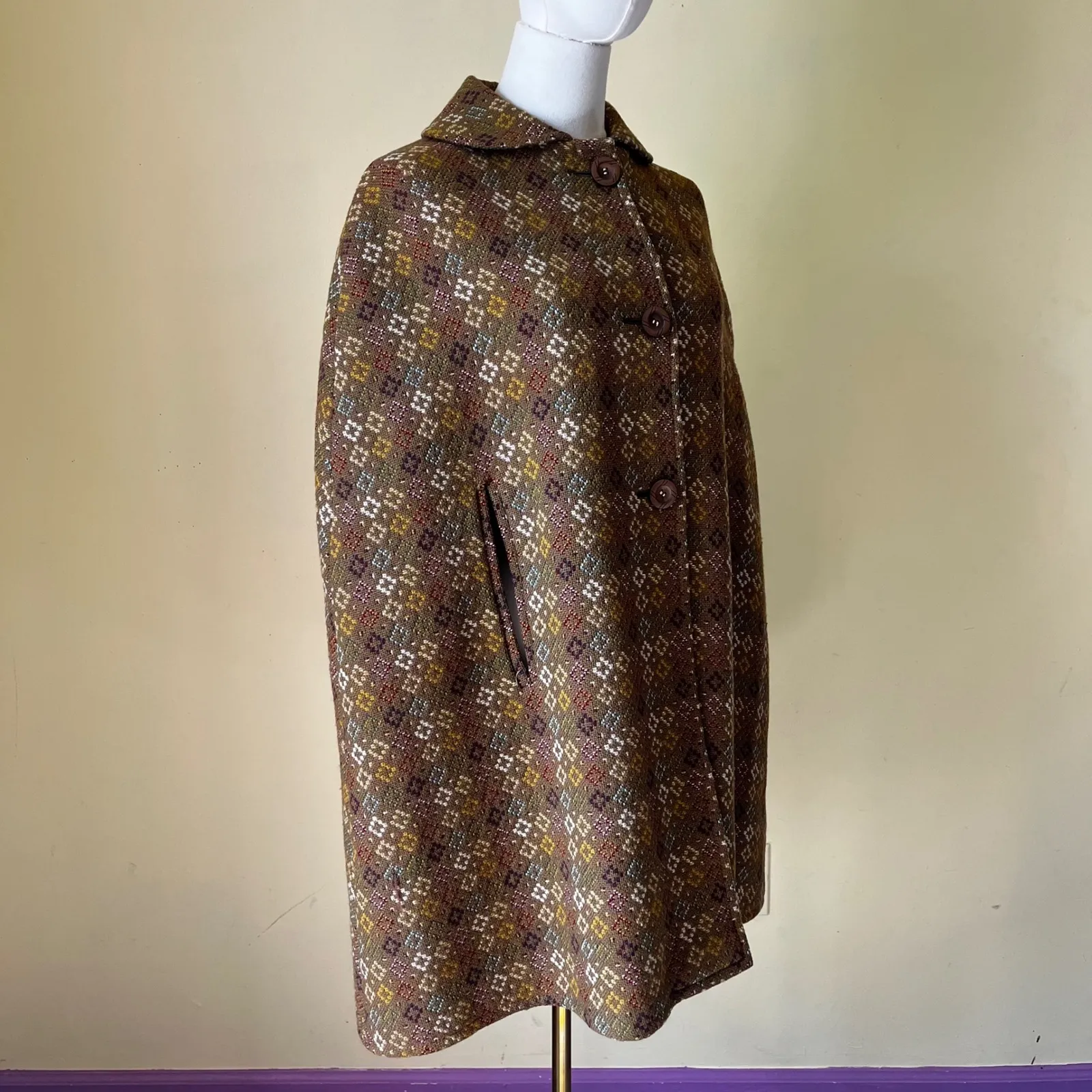 Vintage Welsh Wool Tapestry Cape Coat Eclipse Tailored‎ Brown Plaid 1960s Size undefined - Image 3