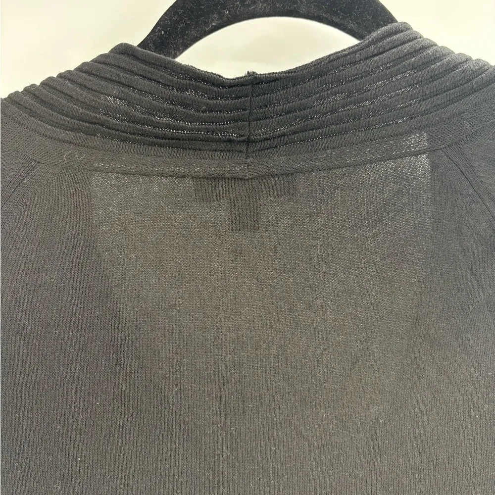 Saks fifth avenue black knit sweater cardigan trim hook closure size medium - Image 8