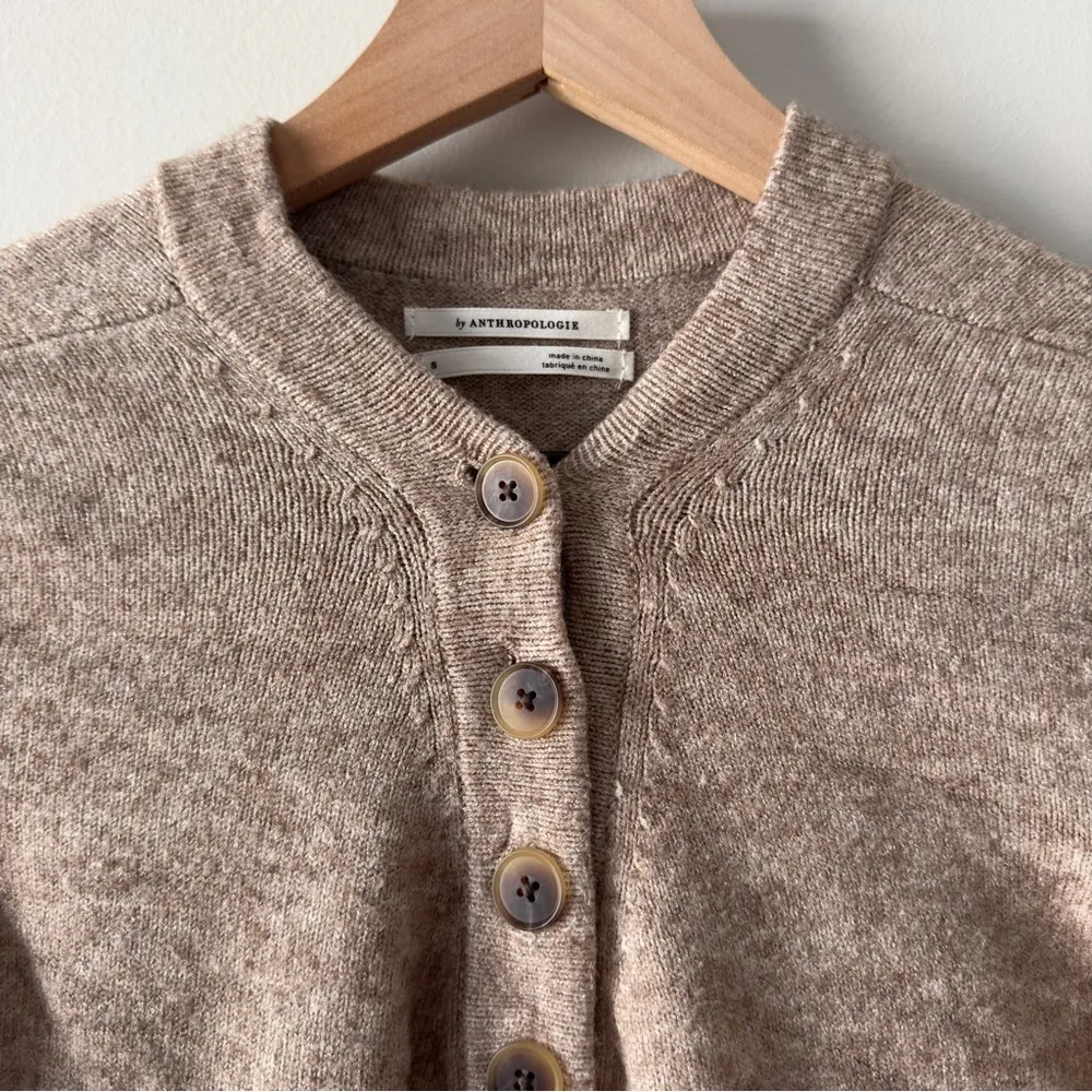 Anthropologie Serena button v-neck sweater ribbed edge long sleeve soft knit S - Image 5