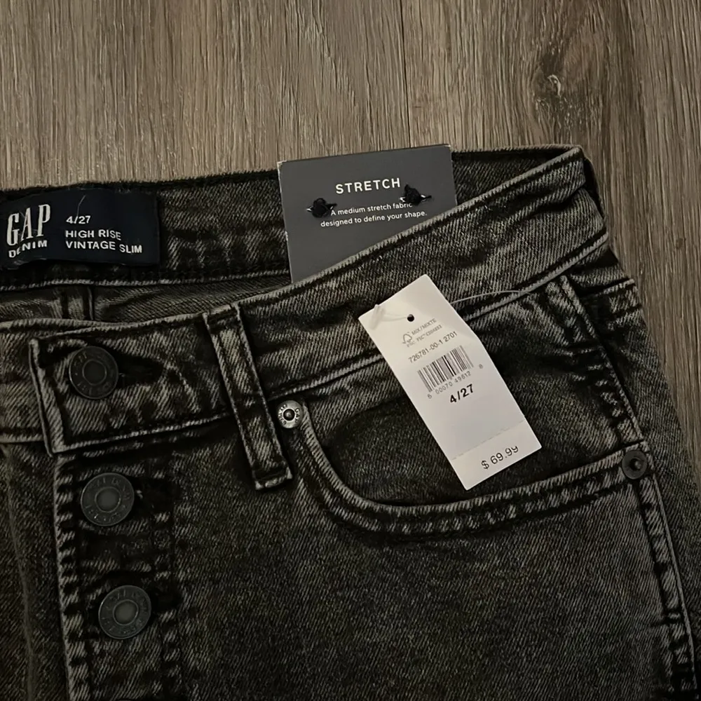 Gap NWT  High Rise Vintage Jeans - Image 6