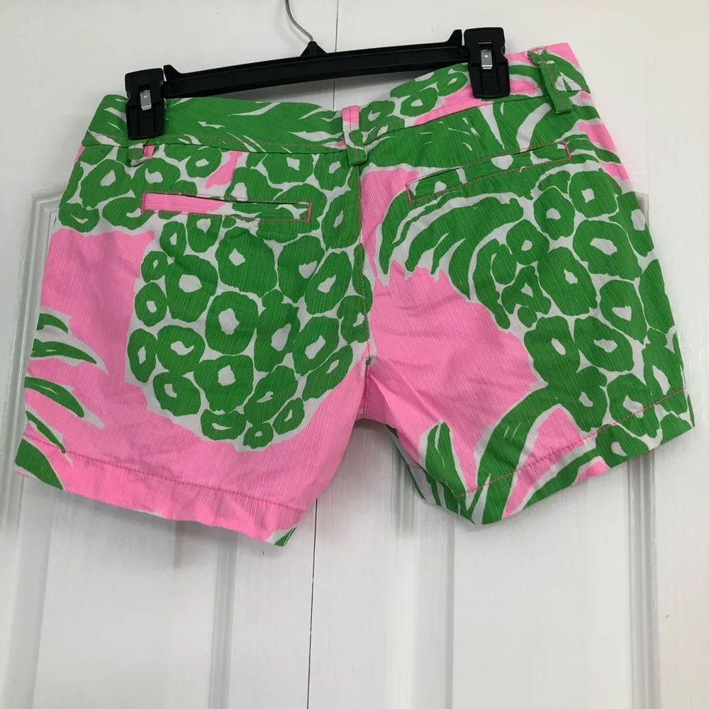 Lilly Pulitzer womens pink pout flemenco pineapple the Callahan 5” shorts 2 - Image 2
