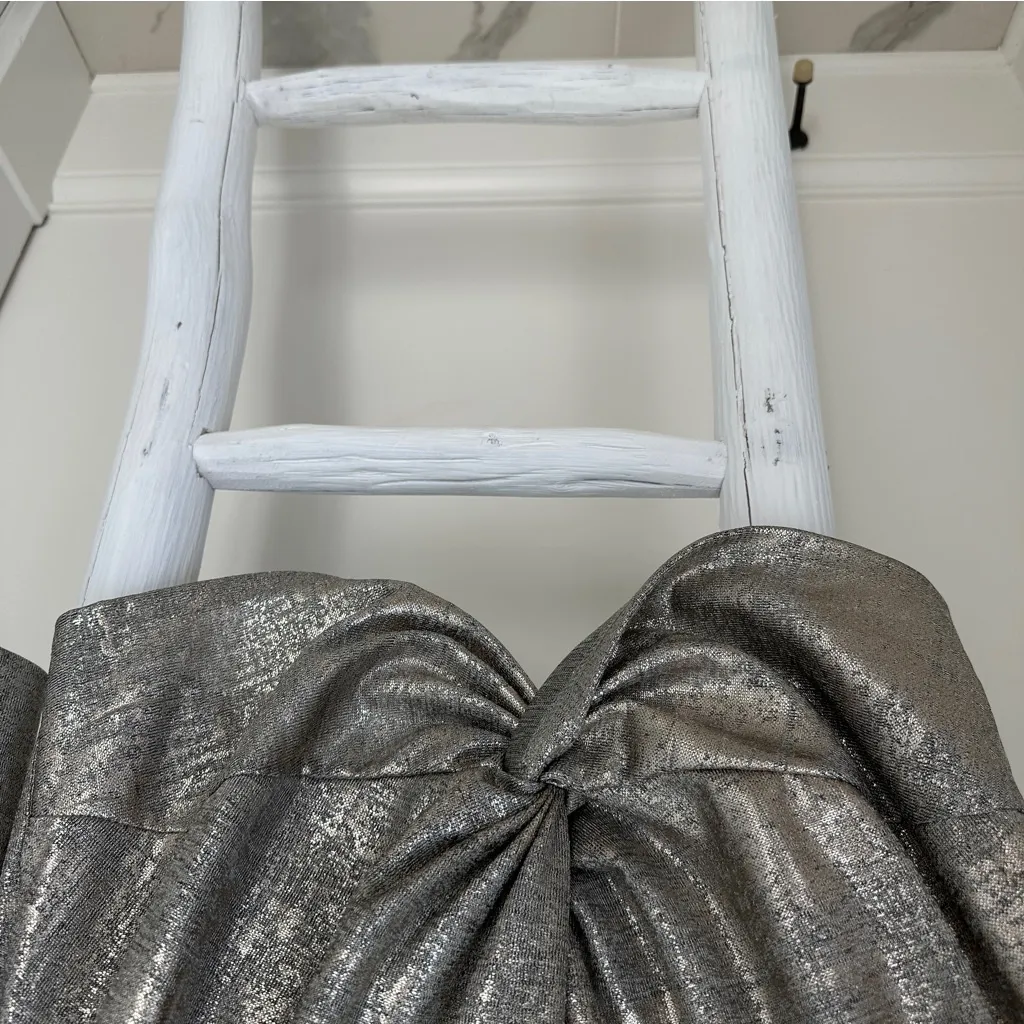 Fourteenth Place Holiday Shimmering Metallic Gold Twist Waist Top L - Image 6