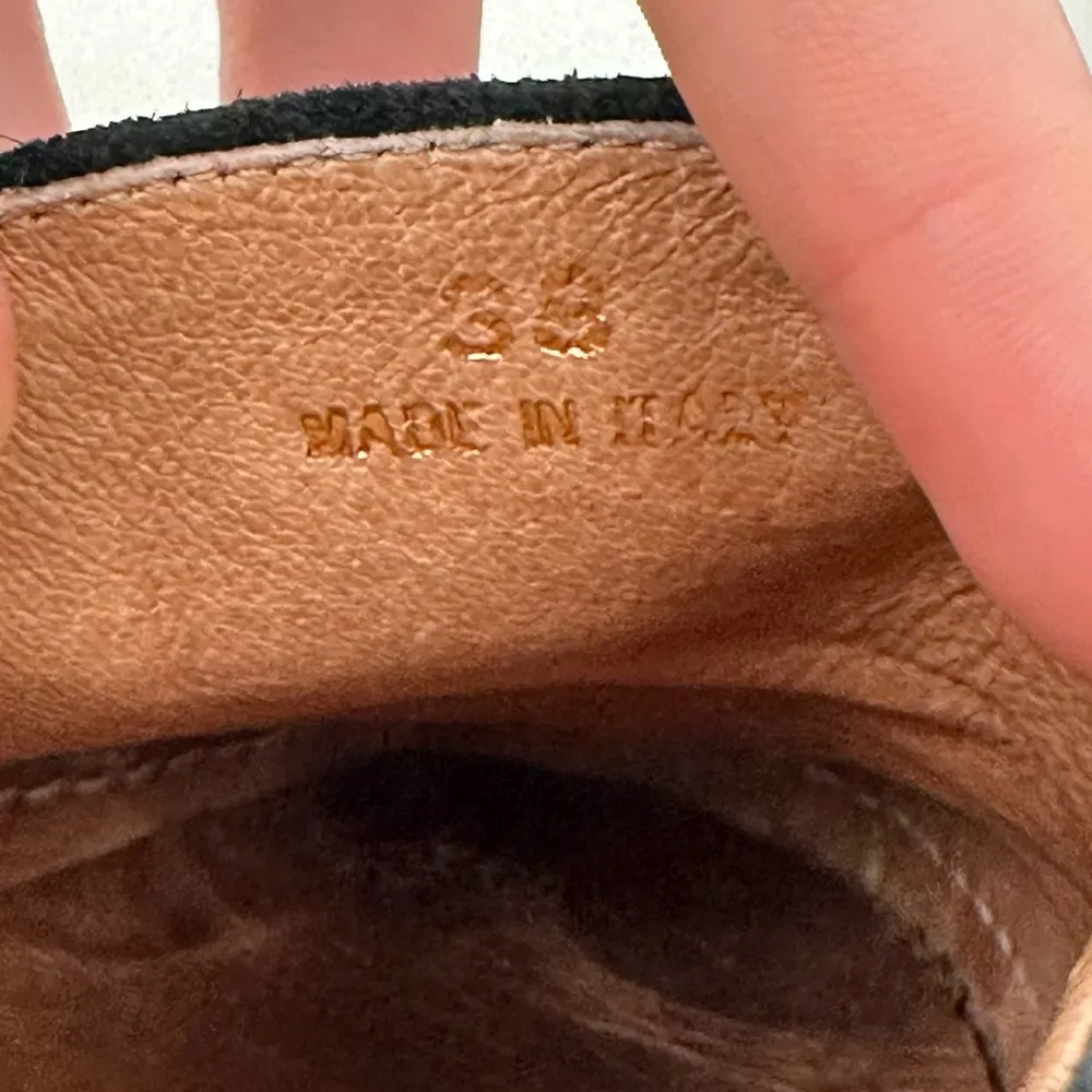 M. Gemi Suede Textured Slip - Image 9