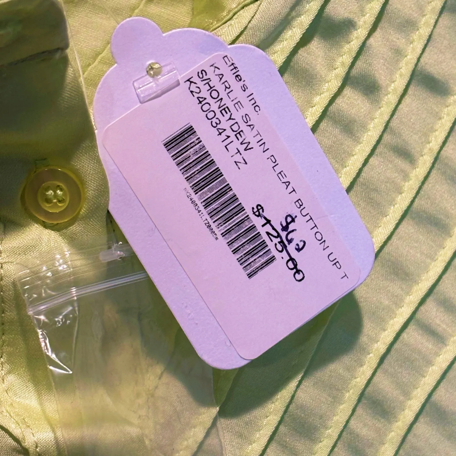 Karlie NWT Satin Pleated Button Up in Honeydew - size Small - Image 5