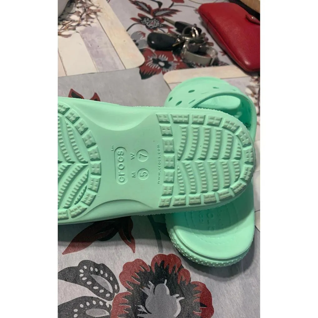 womens Crocs size 7 - Image 3