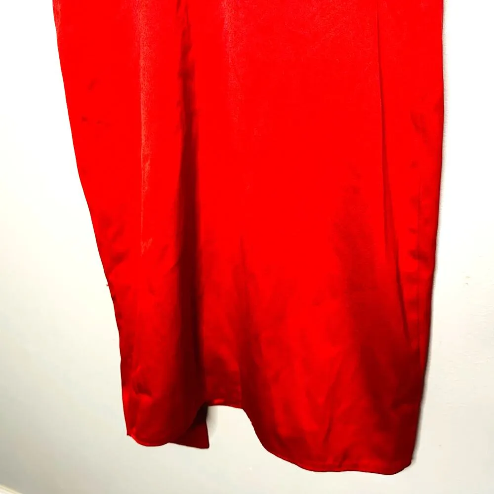 Elliatt Women's Red Satin V-Neckline Sleeveless Satin Midi Dress Size XS - Image 8