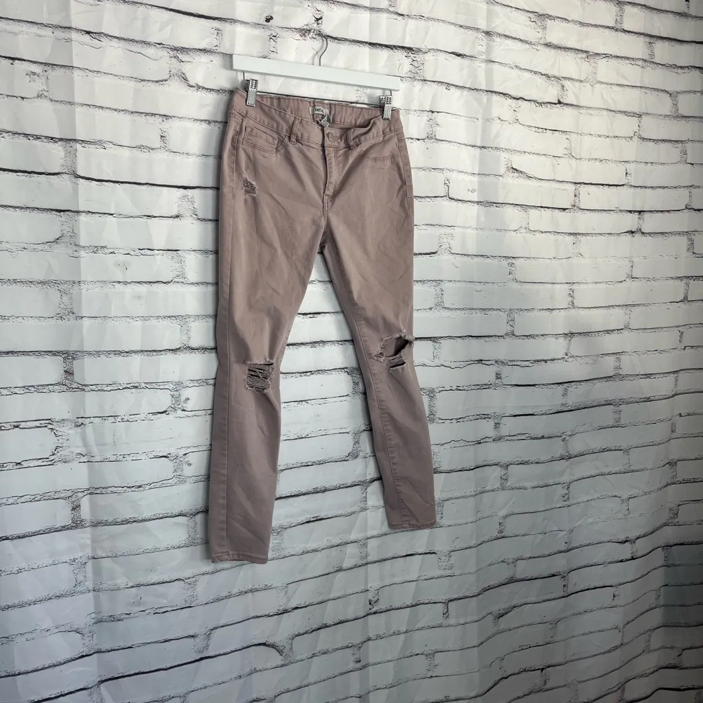 Refuge Skinny Jeans Mid Rise Distressed Blush Pink Women’s 6 Stretch Denim Y2K - Image 2