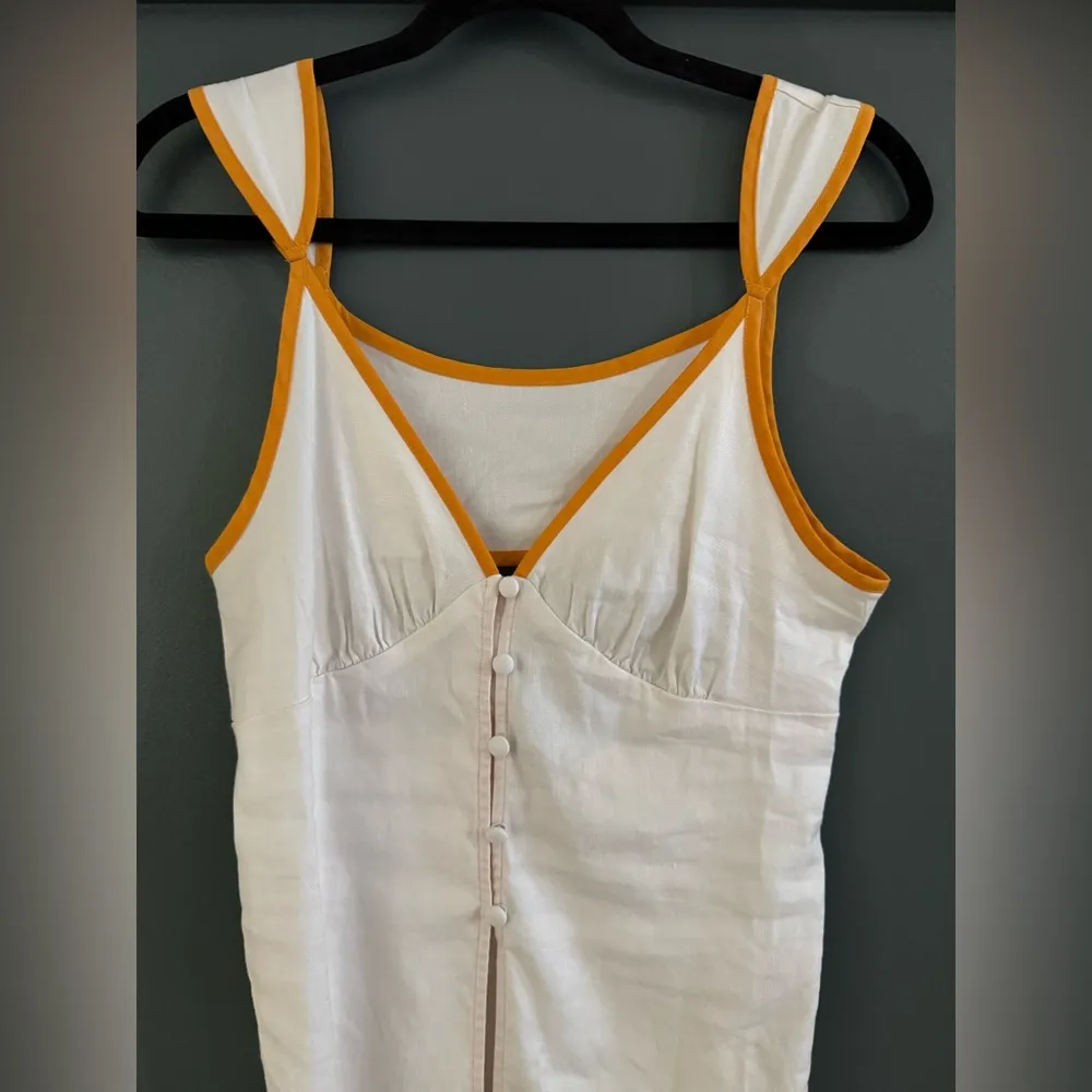 Anthropologie • Linen Cut-Out Button Front Tank - Image 6