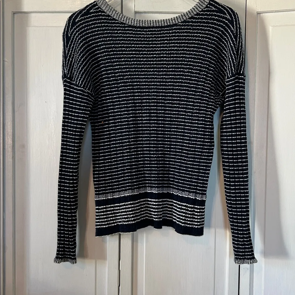 James Perse Navy and White Knit Sweater SIze 2 (Medium) - Image 5
