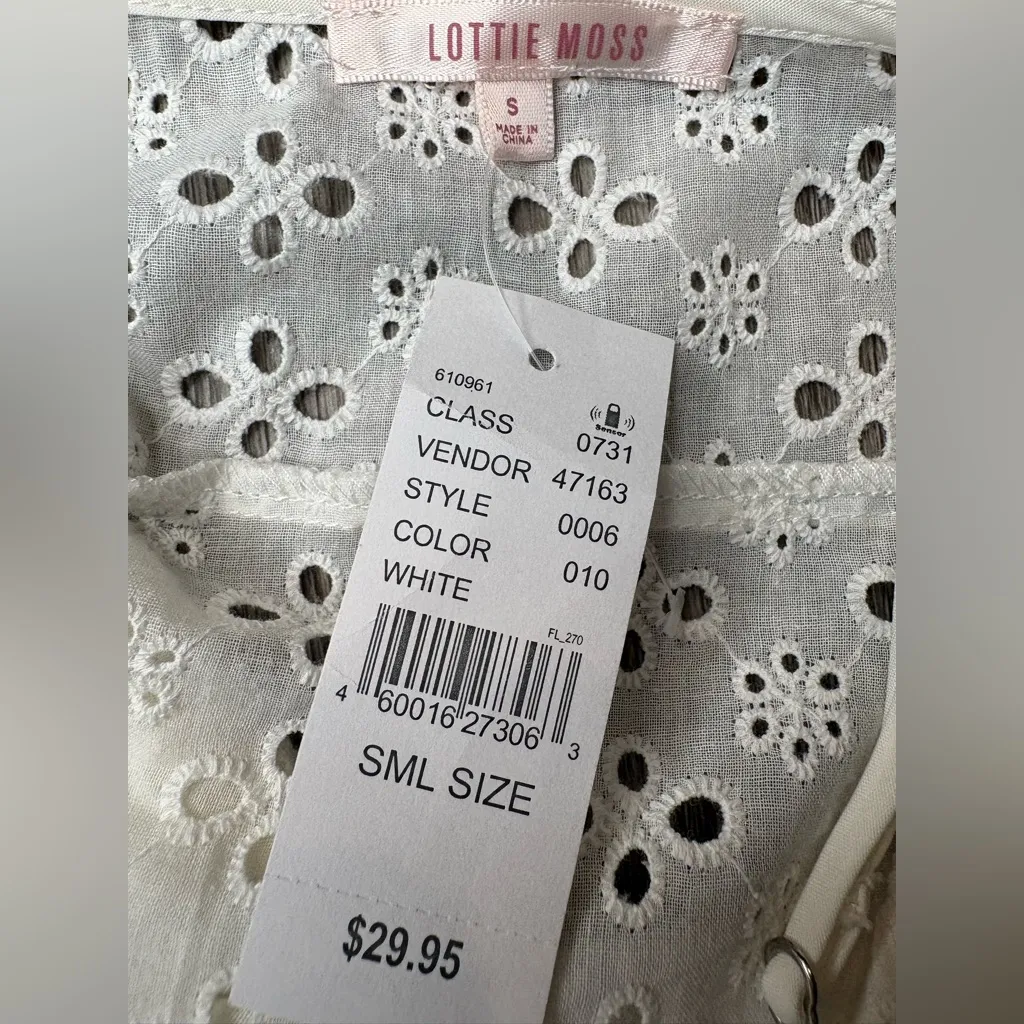 • Pacsun Lottie Moss tie front eyelet cami tank small - Image 4