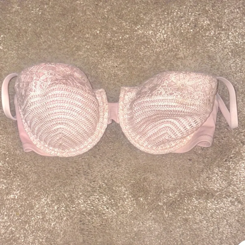 Shade and shore swim crocheted Elegant Lace Women's Bra 34D - Image 3