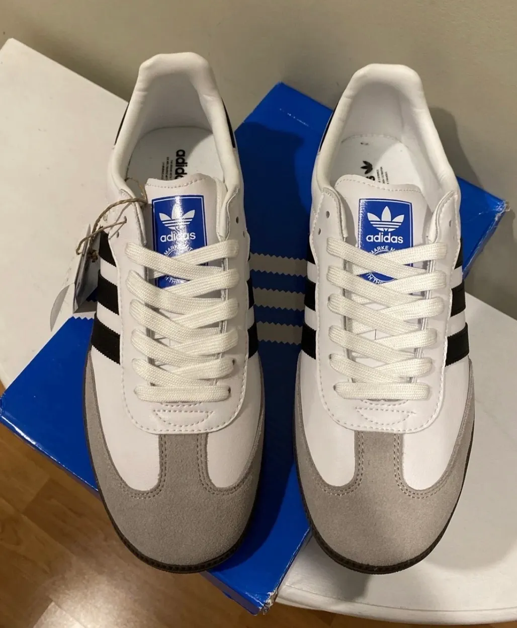 New women’s size 8/men’s size 7 (UK 6.5) Adidas Samba white black gum - Image 2