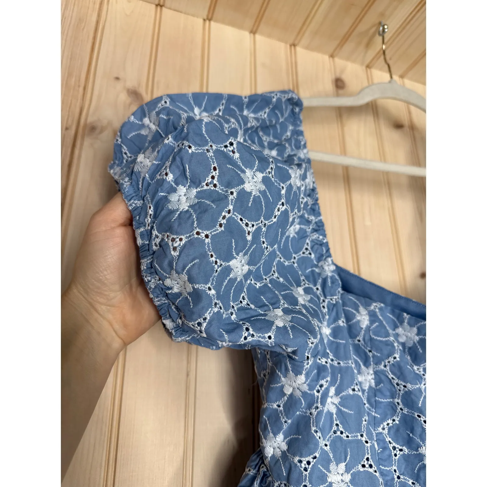 NWT Lulus Fit to Frolic Blue Eyelet Lace Puff Sleeve Babydoll Dress Mini Sz S - Image 4