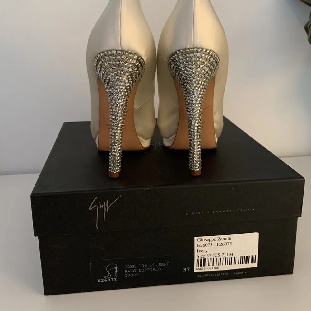 Giuseppe Zanotti Ivory Satin Wedding Peep Toe Crystal Heels Sz EU 37 US 7 Bridal - Image 12